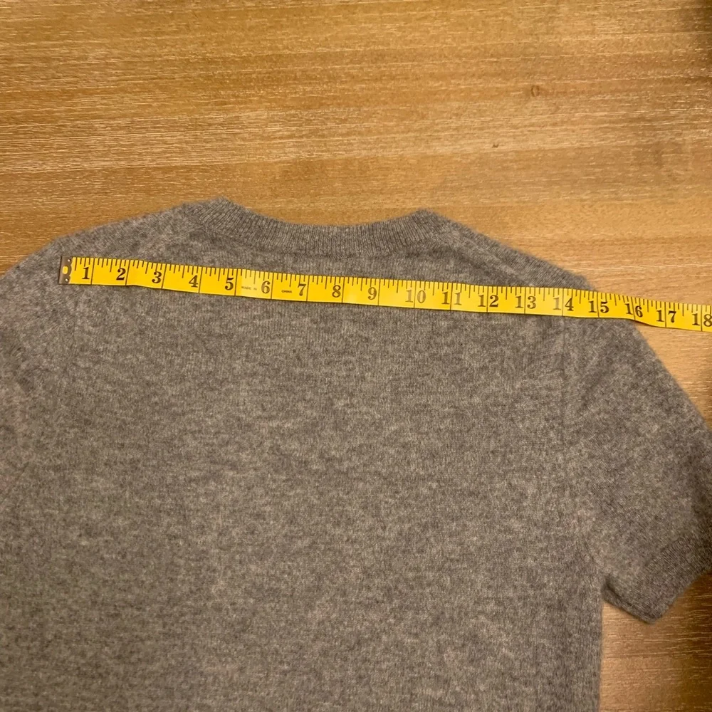 Quince   Mongolian Heather Gray  Cashmere Sweater - Picture 7 of 10